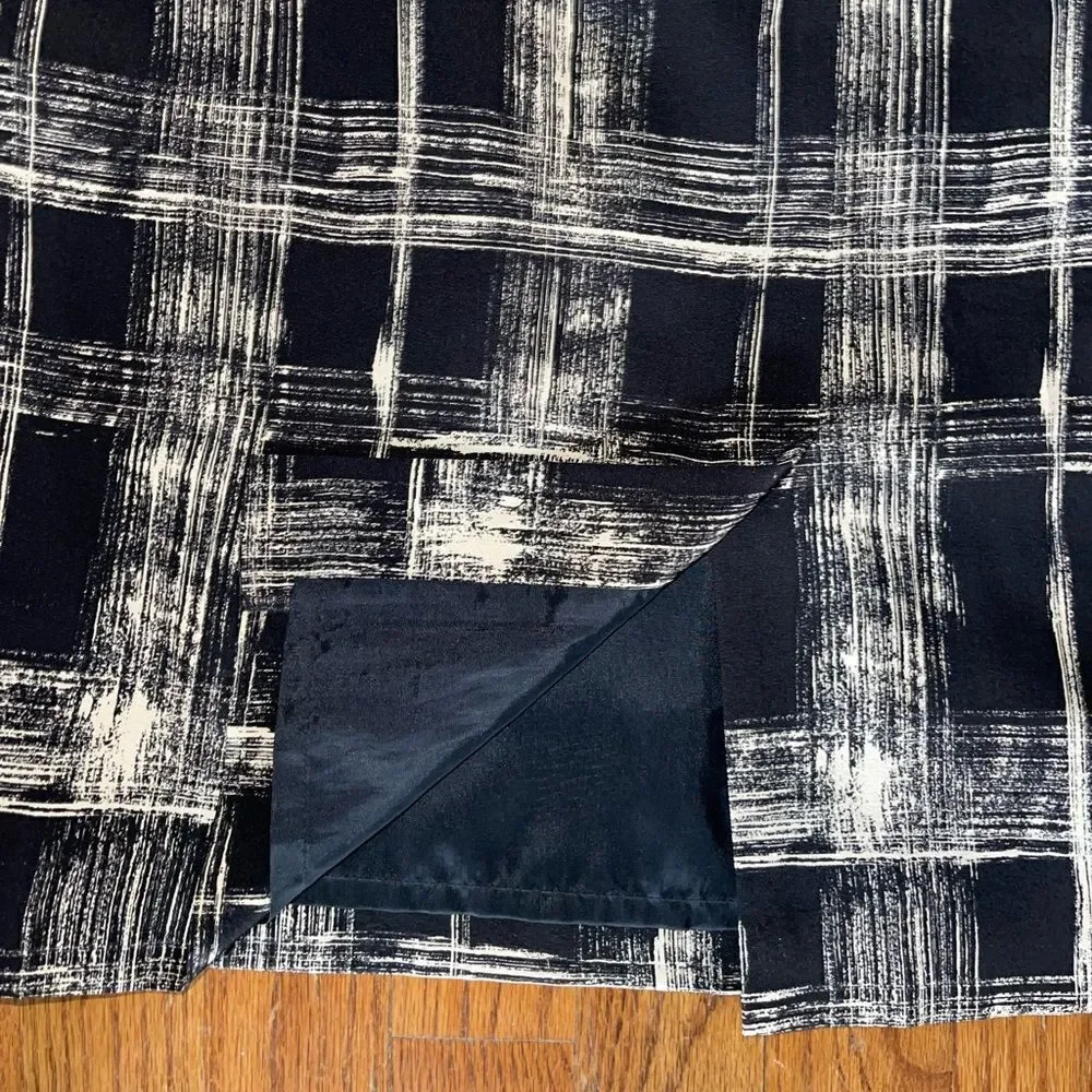 Elegant Silk Black and White Plaid Skirt Size 8
